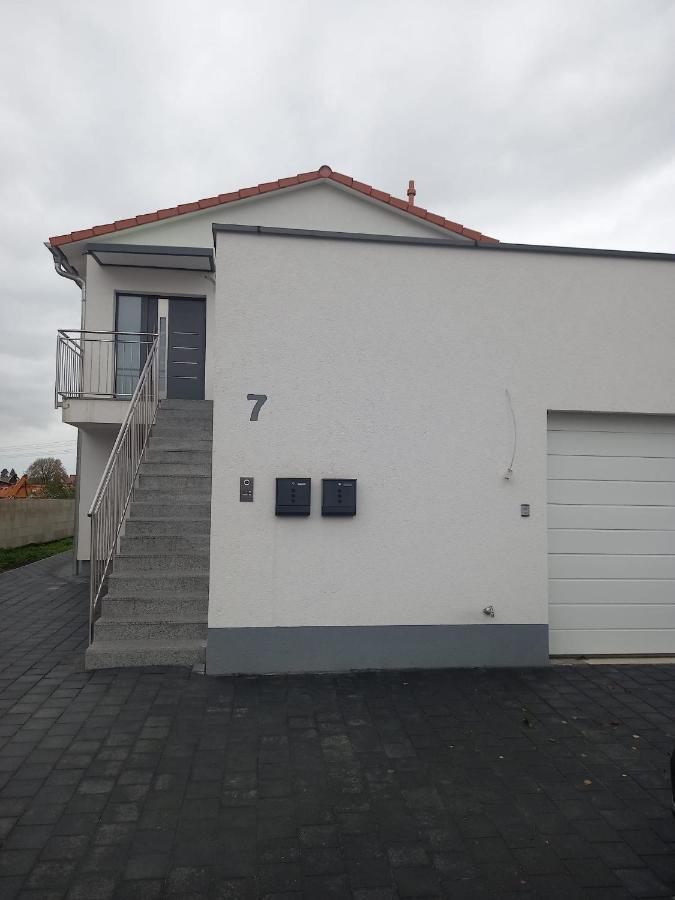 Neubau Appartement Mit Terasse, Privater Eingang,Parkplatz,Kueche Fürth 외부 사진