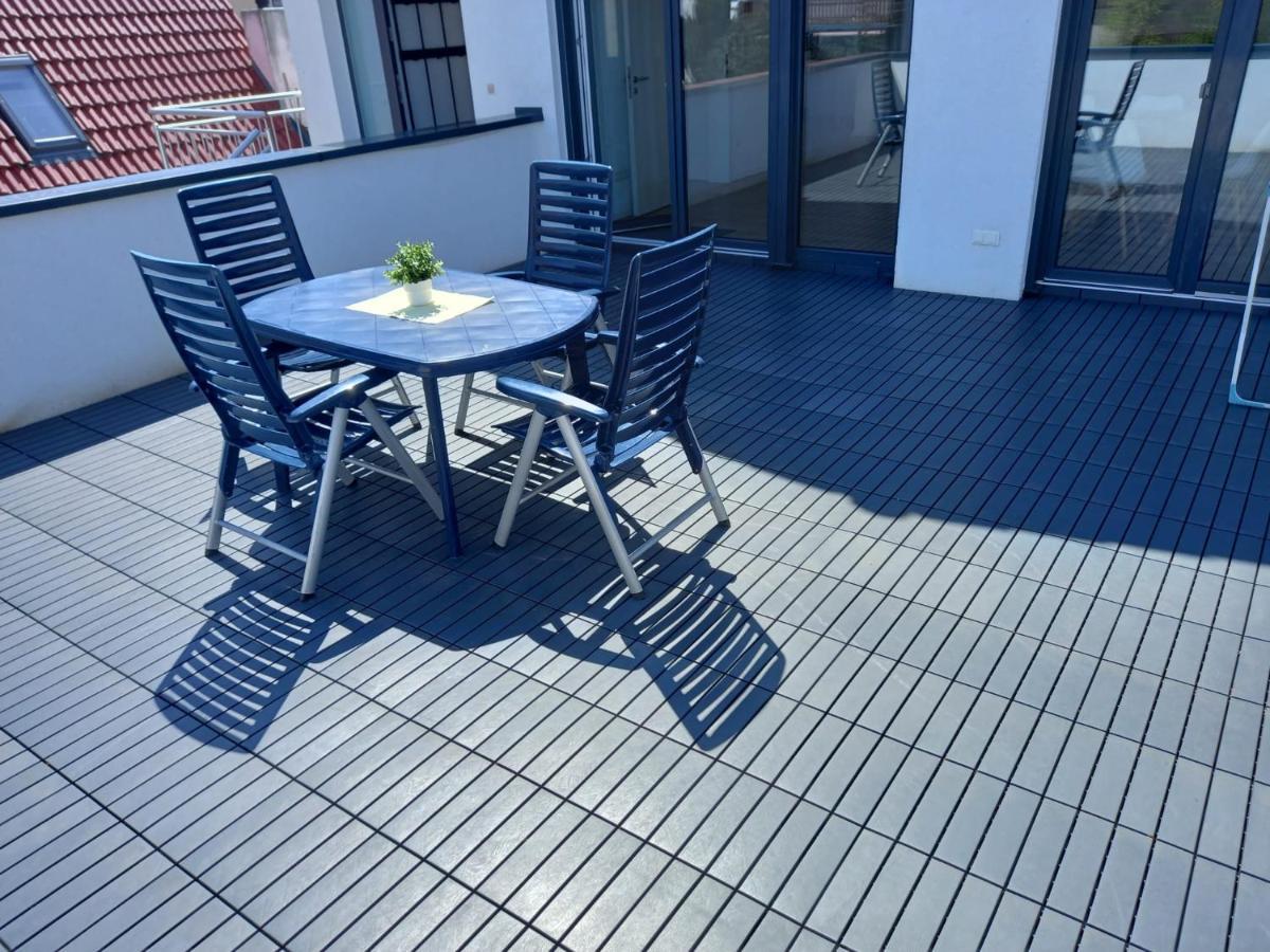 Neubau Appartement Mit Terasse, Privater Eingang,Parkplatz,Kueche Fürth 외부 사진